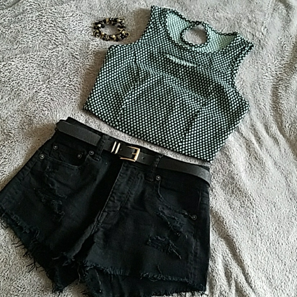 Crop top (BOGO 50%)